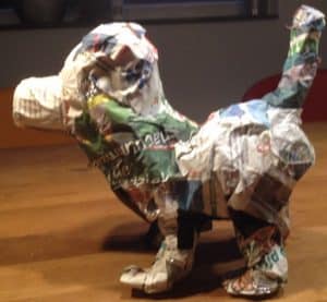 Surprise: maak je een honden Sinterklaas suprise van papier maché