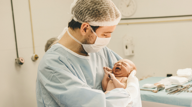 Ziekenhuisbevalling: de voor- en nadelen op rijtje