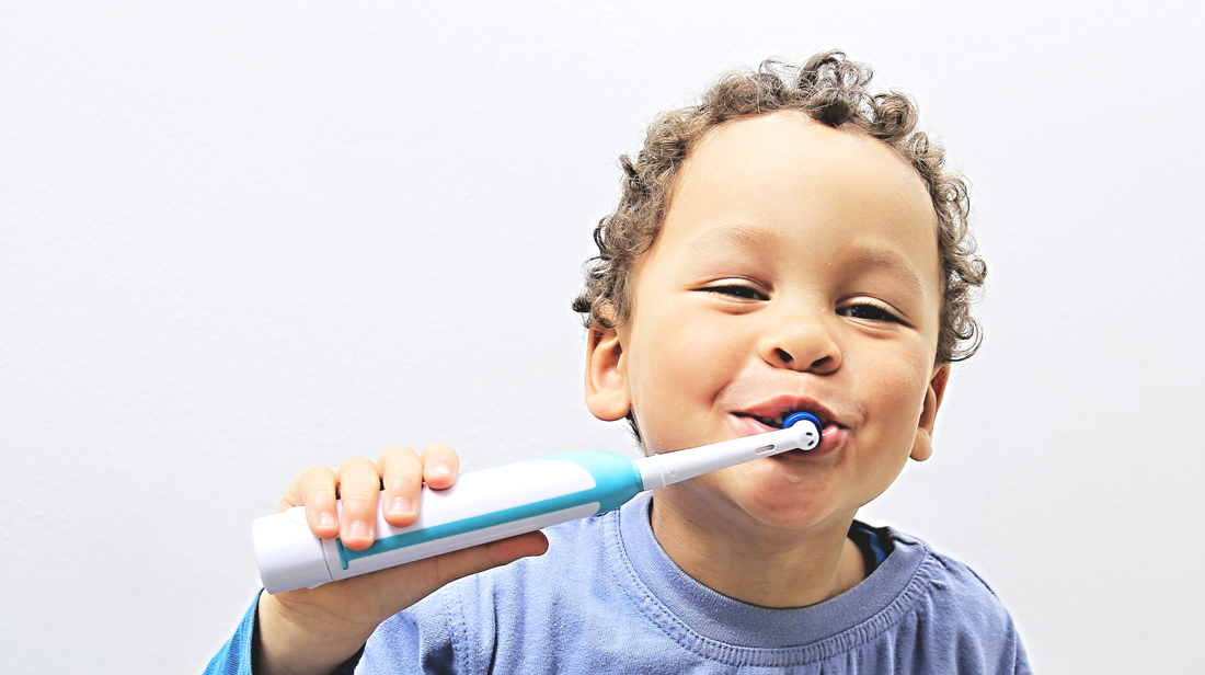 Bedelen paddestoel koper tandenpoetsen bij je kind: 10 tips om het makkelijk te maken
